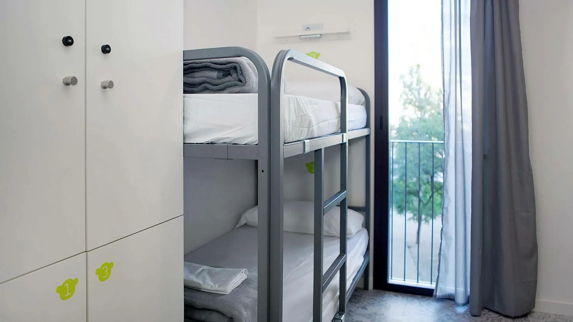 Meeting Point Hostels Barcellona Spagna